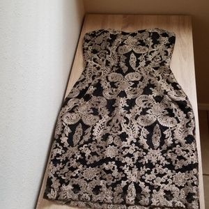 Medium classy strapless dress